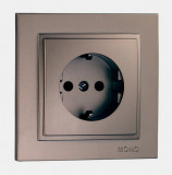 Mono Electric L/D SOCKET OUTLET EARTHED  (MECHANISM + COVER PLATE)LIGHT FUME 500-002321-117
